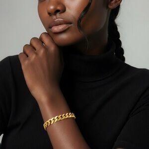 Gold Tone Chain Bracelet